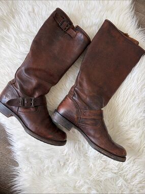 FRYE Brown Leather Boot Interior with Logo Patch